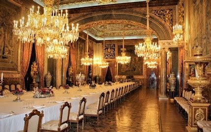 Restaurants Near the Royal Palace of Madrid: Complete Guide