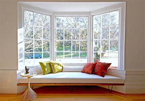 BAY WINDOW TYPES – CHOOSING THE RIGHT ONE FOR YOUR HOME - Northview Canada Inc