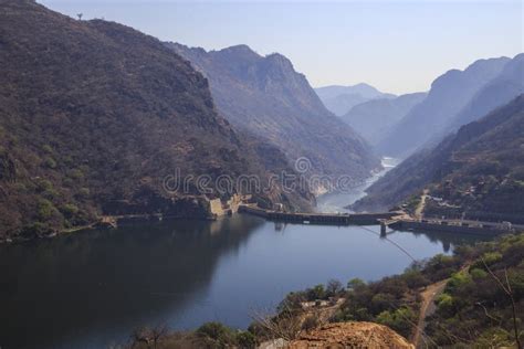 Cahora Bassa Dam stock photo. Image of tourism, boat - 52332232