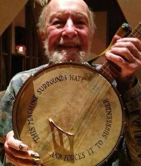 Pete Seeger. | Pete seeger, Folk music, Music legends