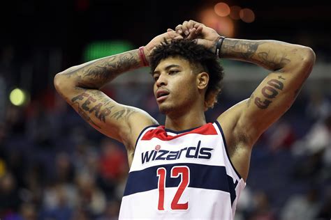 Kelly Oubre Close Up : Kelly Oubre Wears 'F- You' Jacket To Game In ...