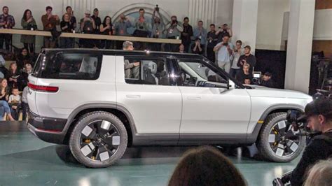 Rivian R2 introduced! Here are the features and price - ShiftDelete.Net ...