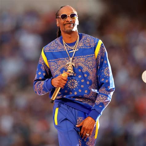 Snoop Dogg Net Worth | Wife - Famous People Today