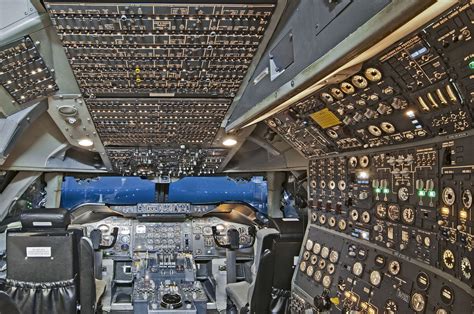 aircraft design - Why was concorde's cockpit so complex? - Aviation ...