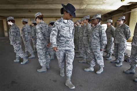 Air Force orders NCOs to train airmen