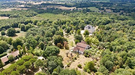 Stunning Chateau Estate near Bordeaux