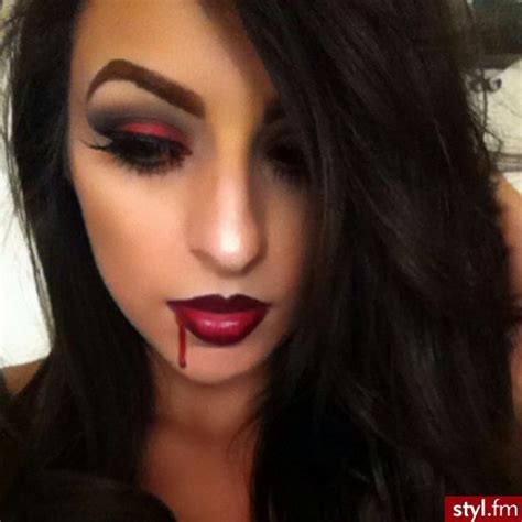 Pin by Janet Romero on Customes & Halloween | Halloween makeup, Vampire makeup, Halloween ...