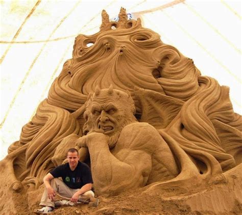 VOTRE ART: Amazing Sand Sculptures by Ray Villafane