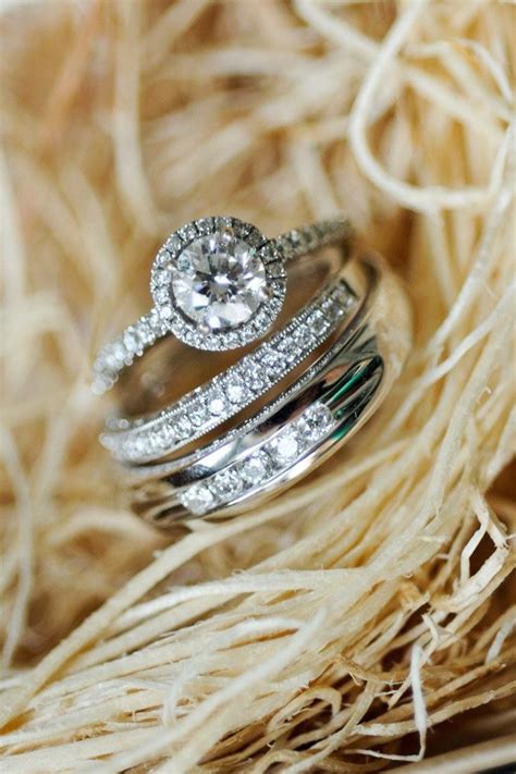 Gold vs Platinum: What's Better For Your Ring? - Bridals.Pk