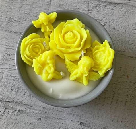 Handmade Luxury Candle With Flowers Handcrafted Beeswax With - Etsy