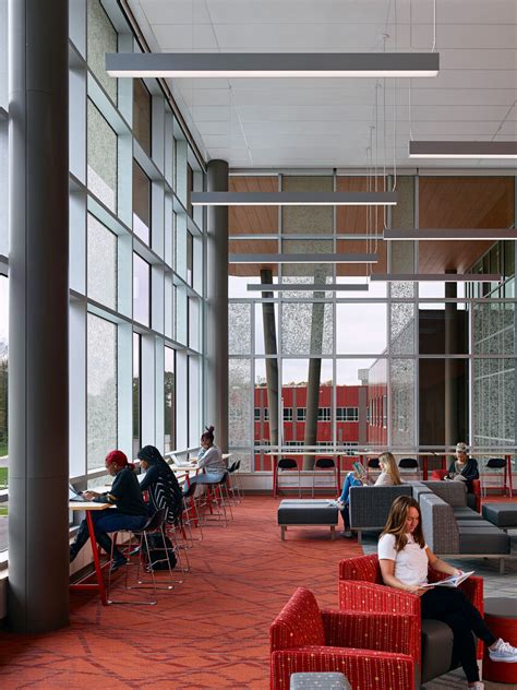 GWWO Architects | Projects | Crofton High School