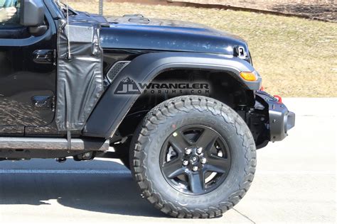 First sighting of 2020 Jeep JL Wrangler PHEV Plug-In Hybrid! | 2018 ...