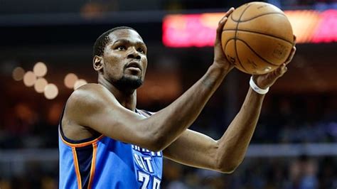 Kevin Durant wins 1st NBA MVP award - CBC Sports - Basketball - NBA