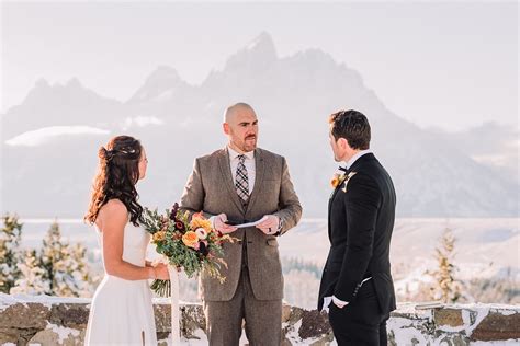 Snake River Overlook Winter Elopement - Janelle & Co Photo