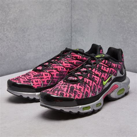 Buy Nike Air Max Plus Shoe Black in UAE | Dropkick