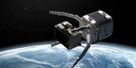 Why a spacecraft claw was built to clean up space junk | Fox Weather