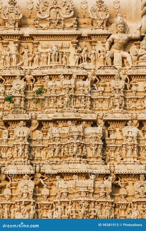 Architecture Details of Facade Sri Padmanabhaswamy Temple in Trivandrum ...