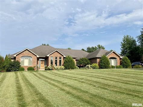 Macomb, IL Real Estate - Macomb Homes for Sale | realtor.com®