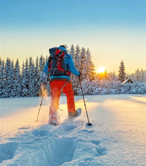 Snowshoeing - Sun Mountain Lodge