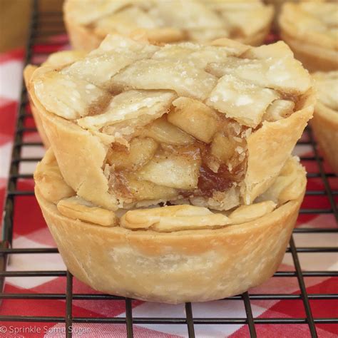 Mini Apple Pies - Sprinkle Some Sugar