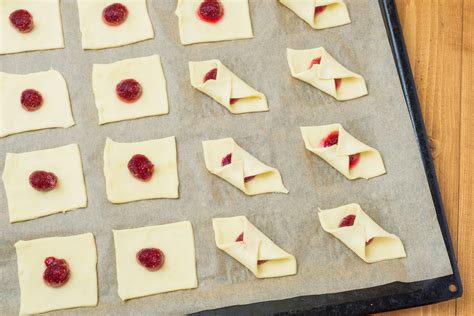 Polish Cream Cheese Cookies (Kolaczki) Recipe