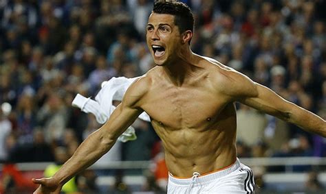 The Secret To Cristiano Ronaldo's Famous Abs Is Actually Really Simple