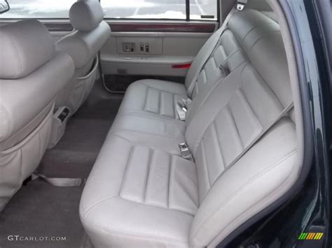 Gray Interior 1995 Cadillac DeVille Sedan Photo #44799334 | GTCarLot.com