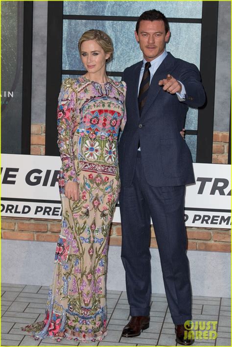 Emily Blunt & Luke Evans Premiere 'Girl on the Train' in London: Photo 3765571 | Emily Blunt ...