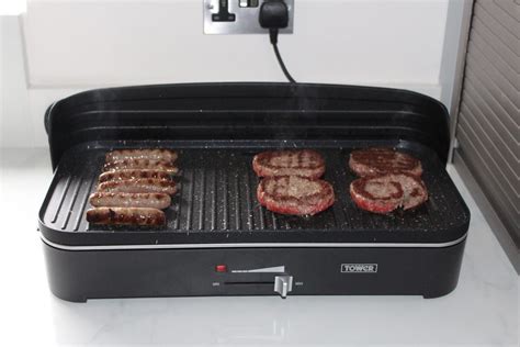 Tower T14028 Indoor/Outdoor Electric Barbecue Grill Review | Trusted ...