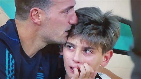 El hijo mayor de Scaloni, quién es, cuántos años tiene y a qué se dedica