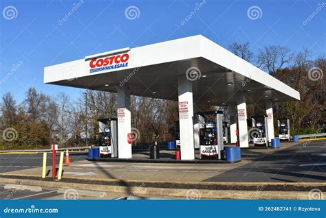 Costco Gasoline Gas Station Editorial Photo - Image of members, horizontal: 262482741