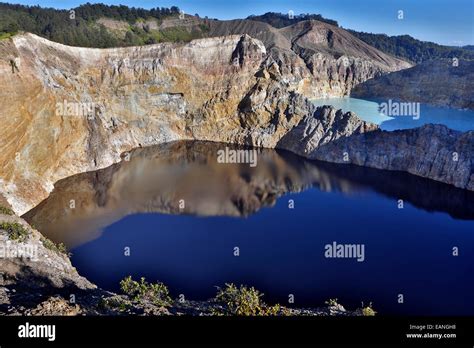 Kelimutu volcano crater lakes and caldera, Flores Island, Indonesia ...