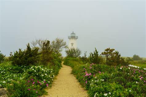 Edgartown Lighthouse on a Hazy Day – Mechanical Scott Photography