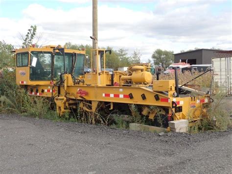 Used 1997 Fairmont Tamper TR10-III in Sainte-Julie - Camions Lussicam