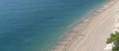 Group Activity by Boat discovering the Gargano Coast and Caves ...