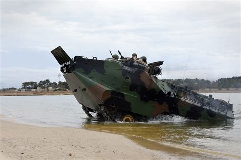 U.S. Marine Corps orders new thermal sights for its Amphibious Assault ...