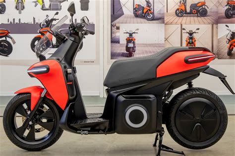 Seat stellt ersten E-Scooter vor | Fuhrpark