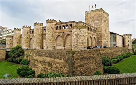 Aljafería | European castles, Beautiful castles, Portugal tourism