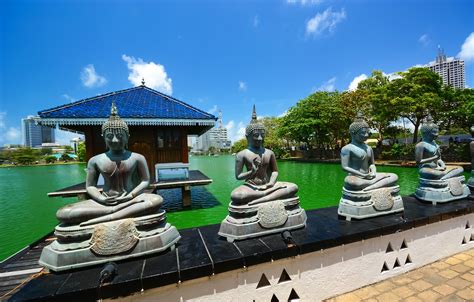 Gangaramaya Buddhist Temple - One of the Top Attractions in Colombo, Sri Lanka - Yatra.com