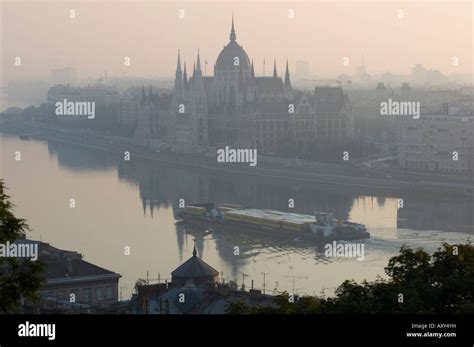 Danube river budapest hi-res stock photography and images - Alamy