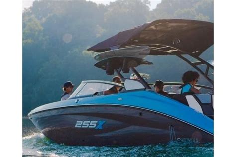 2022 Yamaha Boats 255XD - Stokley's Marine