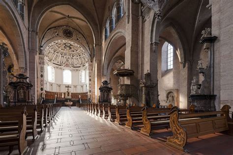 Trierer Dom English Version: Tours through Trier Cathedral