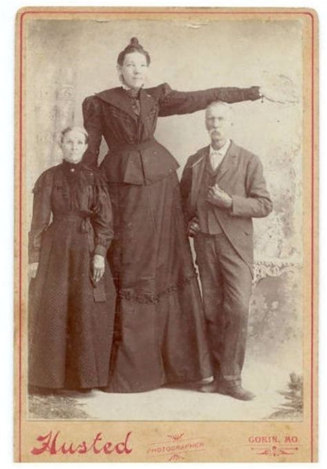 The 12 Tallest Women In History in 2021 | Human oddities, Giant people, History