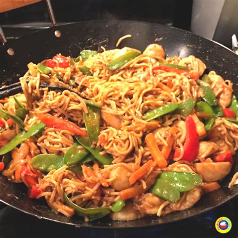 Filipino Pancit Canton Recipe - Pilipinas Recipes