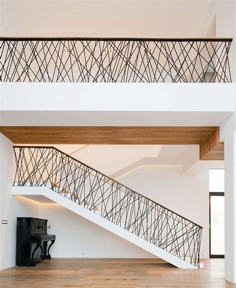 Residential Design Inspiration: Modern Railings and Guardrails - Studio MM Architect