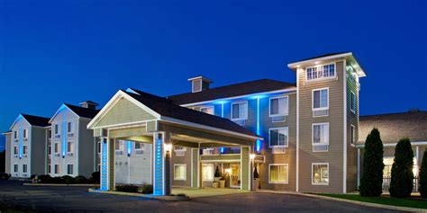 Holiday Inn Express & Suites New Buffalo, MI - New Buffalo, United States