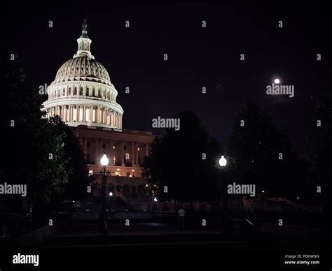 United States Capitol Building at Night Stock Photo - Alamy