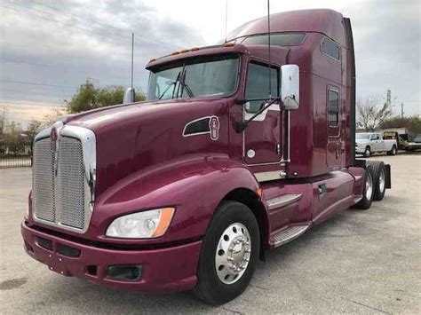 Kenworth T660 -- (2014) : Sleeper Semi Trucks