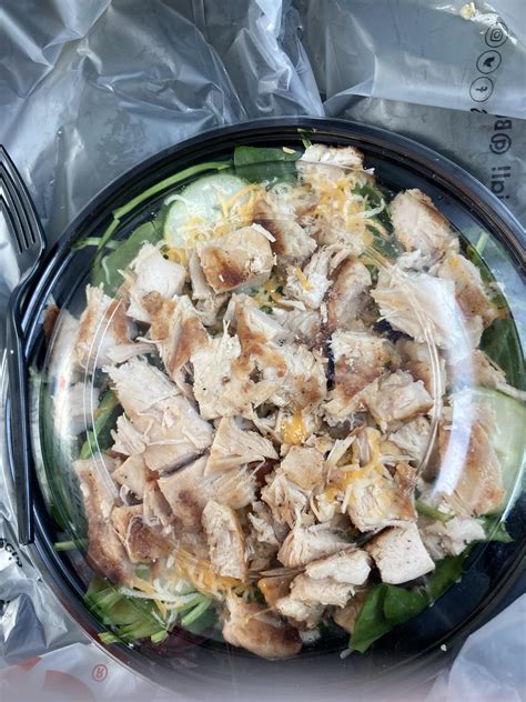 Bojangles grilled chicken salad - says it’s only 270 calories online, but looks like a lot of ...