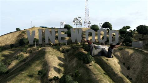 You and IGN Play GTA 5: Skydiving Through the Vinewood Sign - YouTube